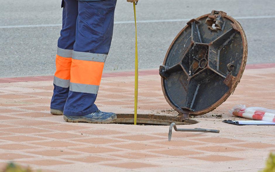  comment déboucher un évier Saint-Maurice