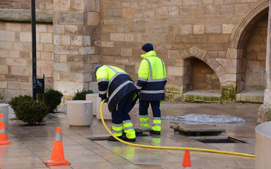 comment déboucher un évier Saint-Maurice